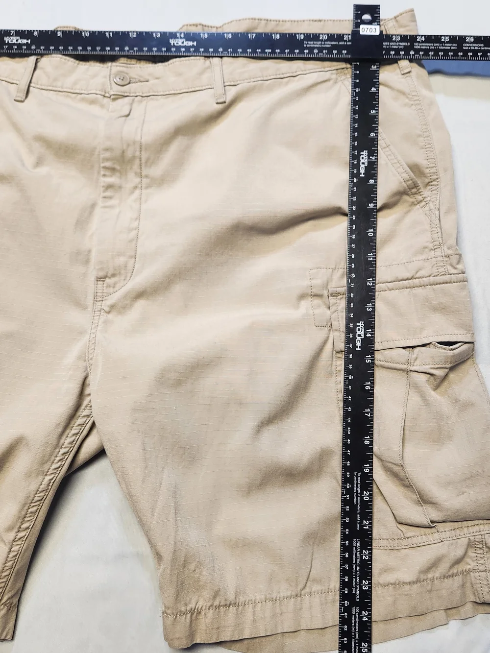 Levi's Cargo Shorts Size 48 Beige Tan Khaki 100% Cotton Hiking Outdoor Gorpcore